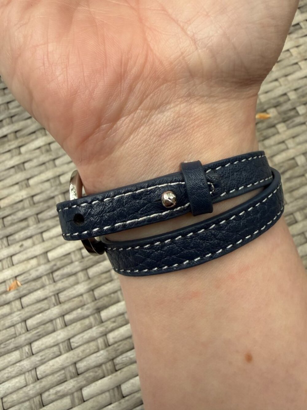 Lia Sophia "Wrap Star" Silver/Navy Clasp w/ Leather Strap Wrap Bracelet - Picture 2 of 5